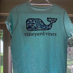 Vineyard Vines whale pocket t-shirt